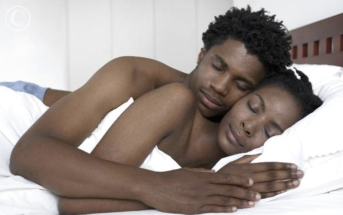 Four Reasons Why Couples Should Sleep Naked - The third one will surprise You !